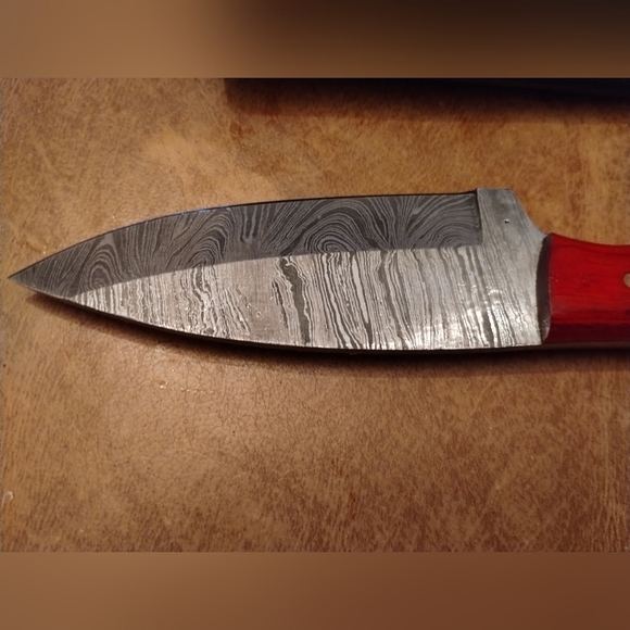 New Damascus steel blade men's hunting knife with sheath green and red - Picture 4 of 9